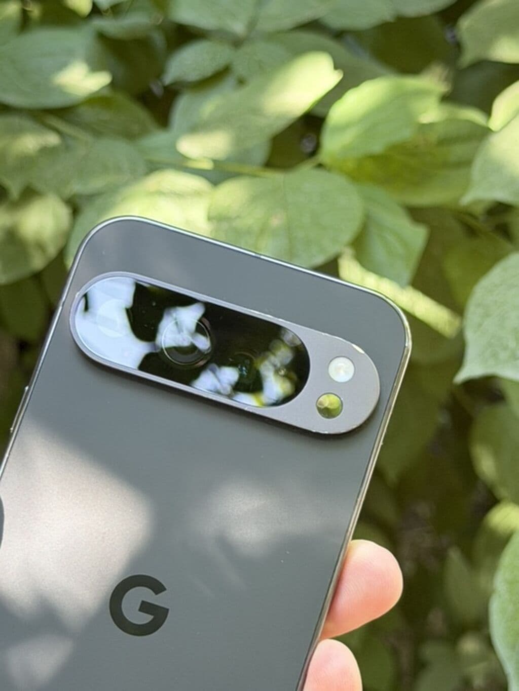 Google Pixel 9 Pro XL, Б/у, 128 ГБ, цвет - Черный, 1 SIM, eSIM 2 из 7