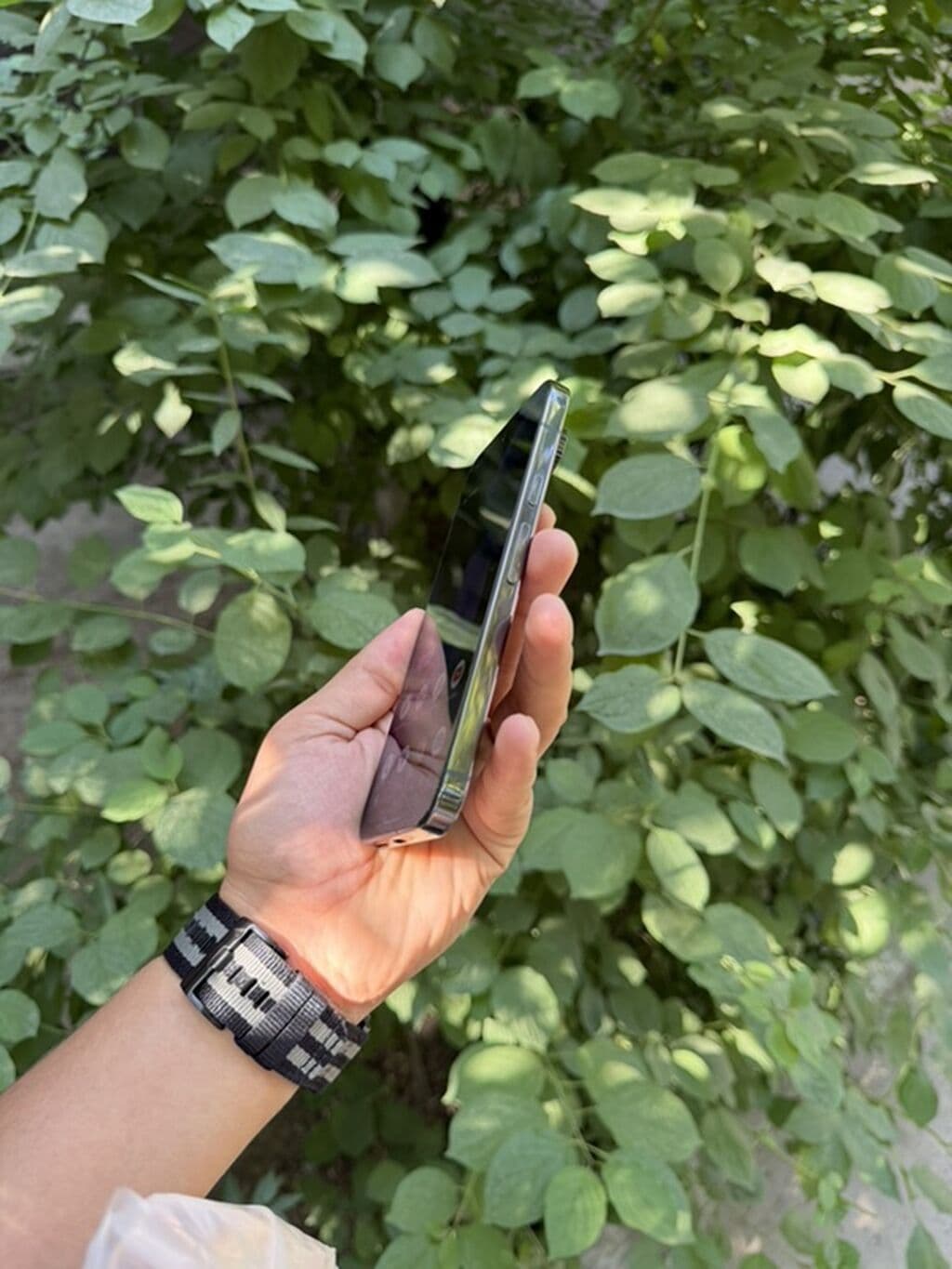 Google Pixel 9 Pro XL, Б/у, 128 ГБ, цвет - Черный, 1 SIM, eSIM 5 из 7