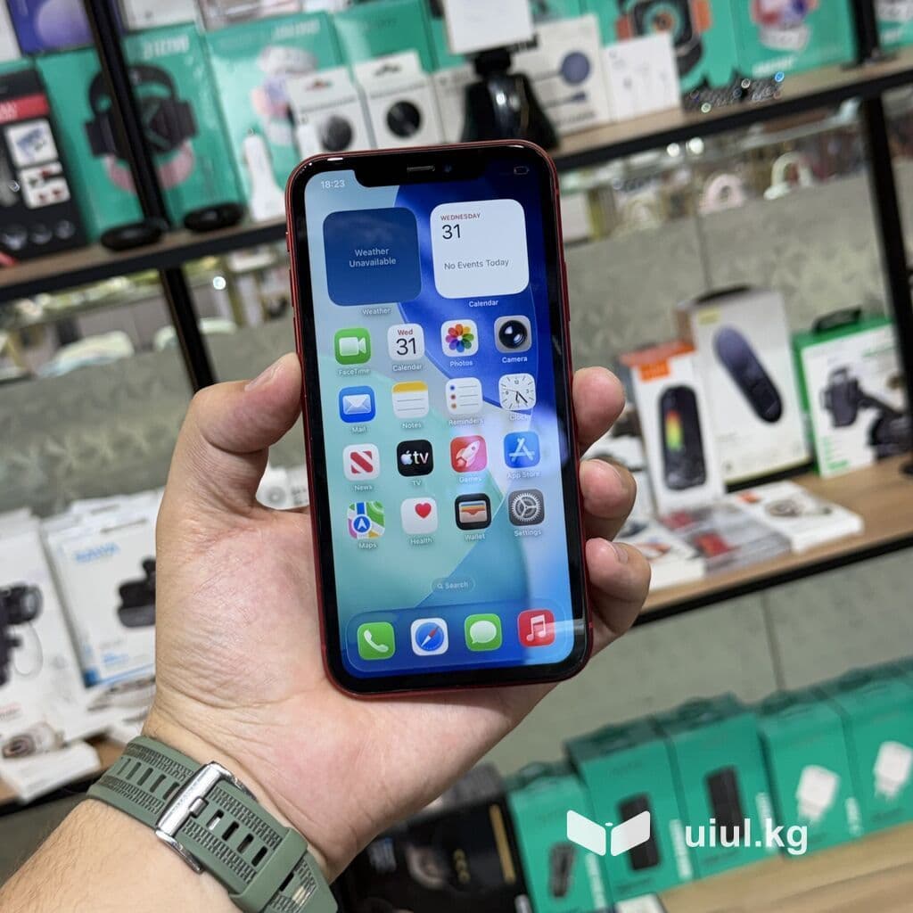 IPhone 11, Б/у, 256 ГБ, Красный, Защитное стекло, 100 % 3 из 15