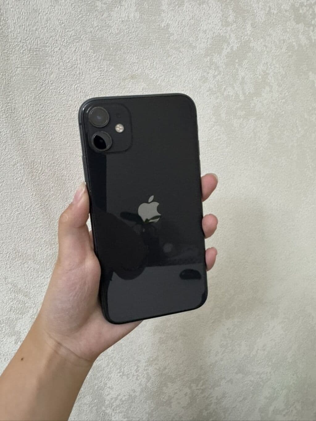 IPhone 11, Б/у, 128 ГБ, Черный, Чехол, Зарядное устройство 4 из 9