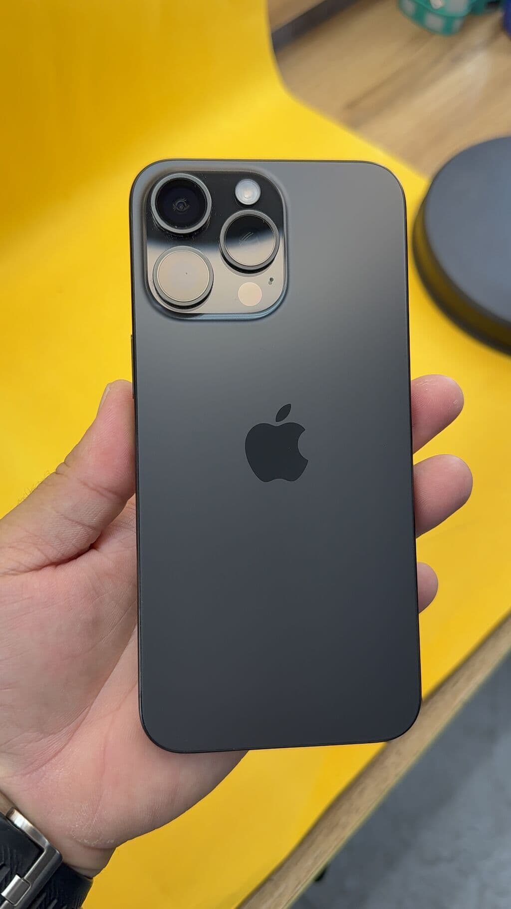 IPhone 15 Pro Max, Б/у, 256 ГБ, 100 % 4 из 13