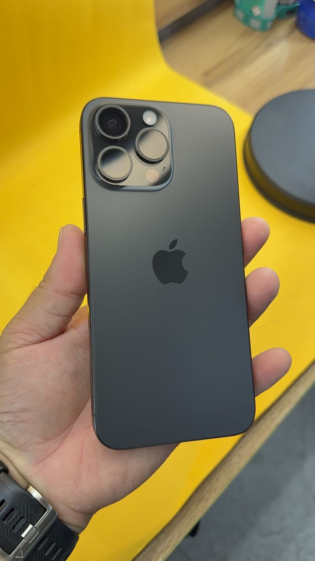 IPhone 15 Pro Max, Б/у, 256 ГБ, 100 % 5 из 13