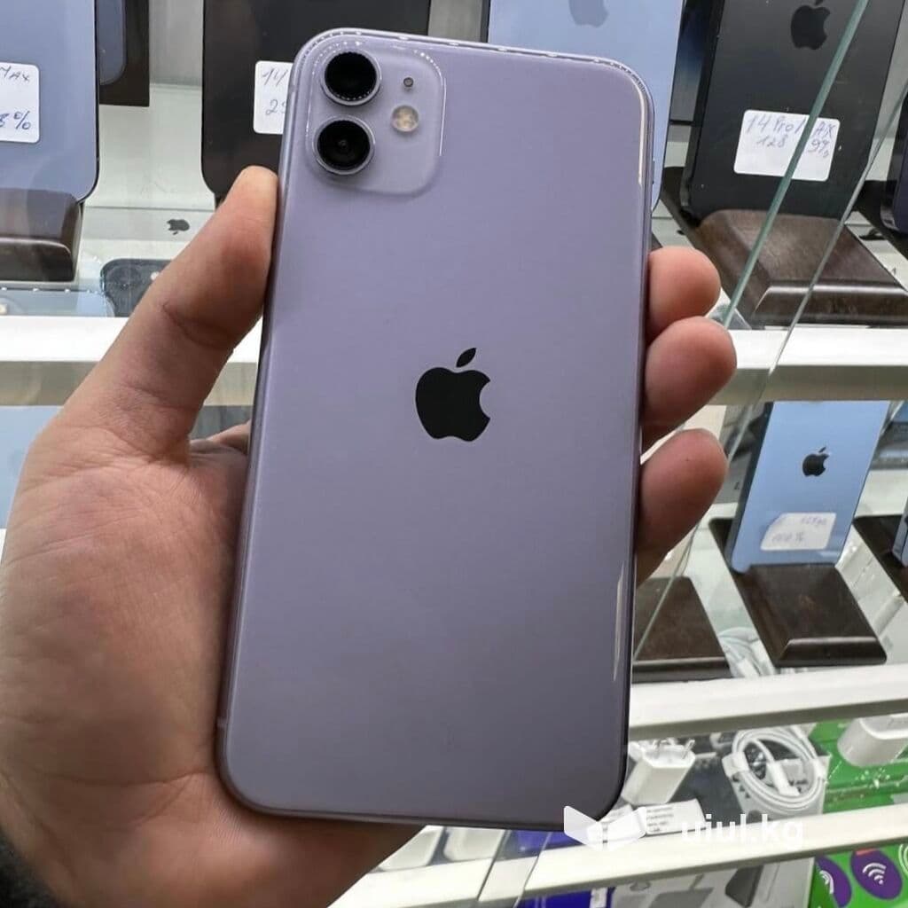 IPhone 11, Б/у, 256 ГБ, 82 % 3 из 4