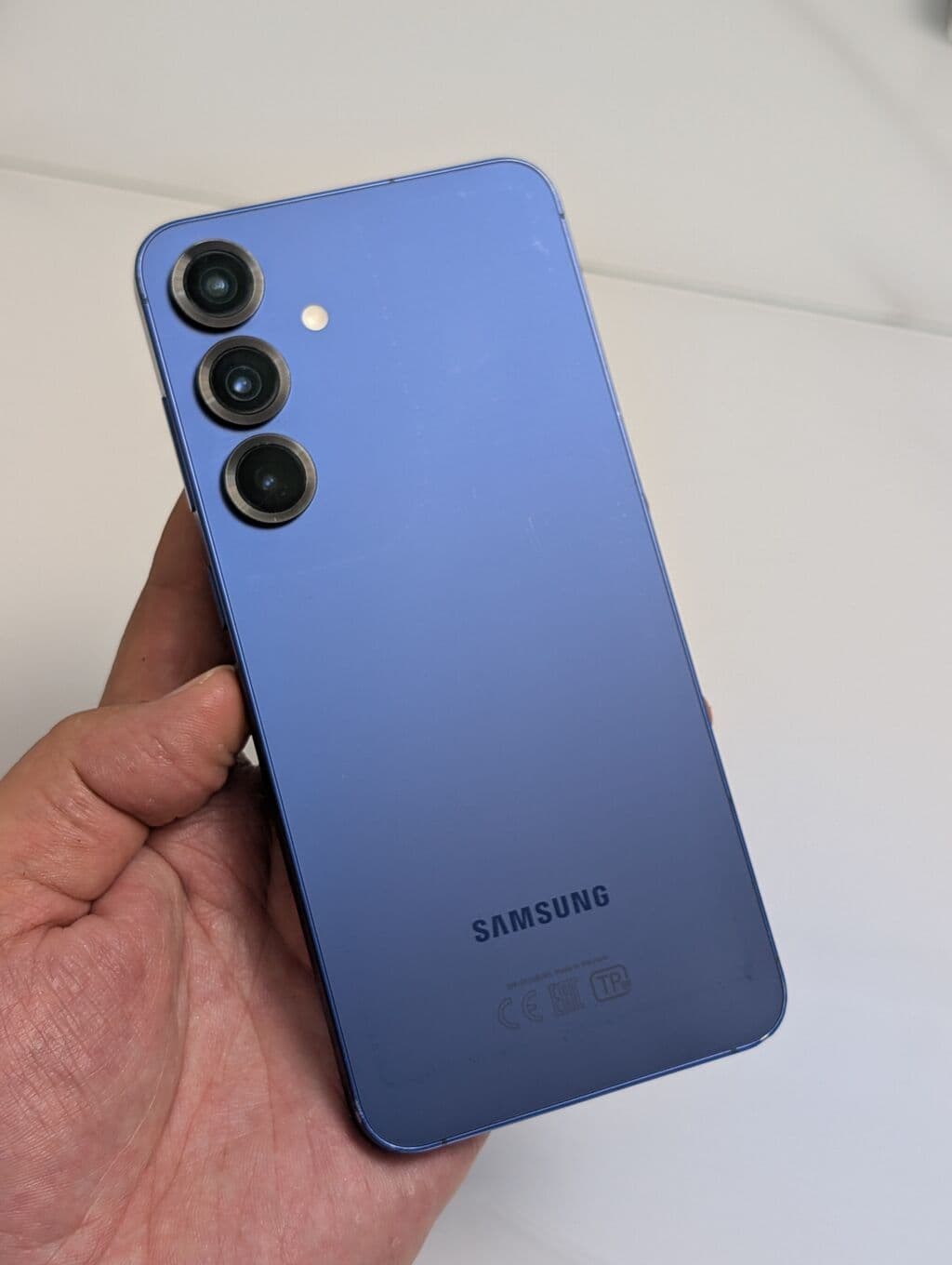 Samsung Galaxy S25+, Б/у, 256 ГБ, цвет - Синий, 2 SIM 2 из 13