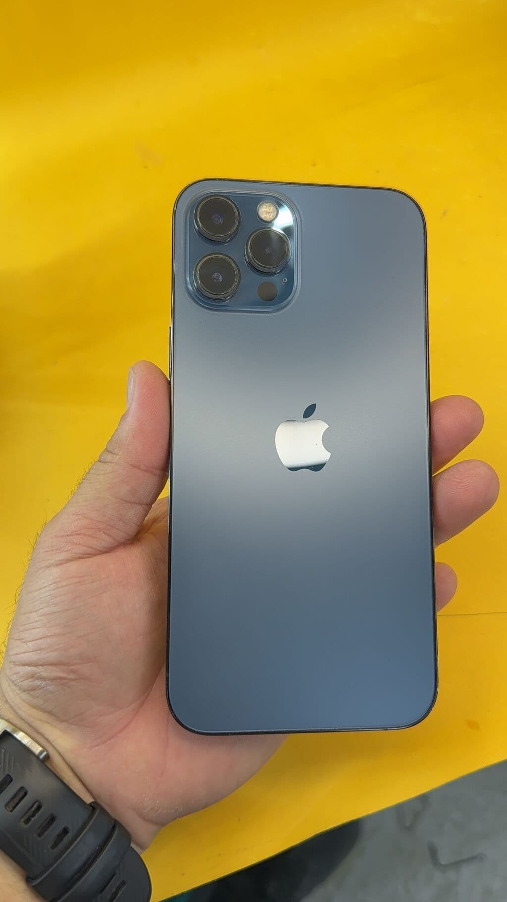 IPhone 12 Pro Max, Б/у, 256 ГБ, 100 % 1 из 15