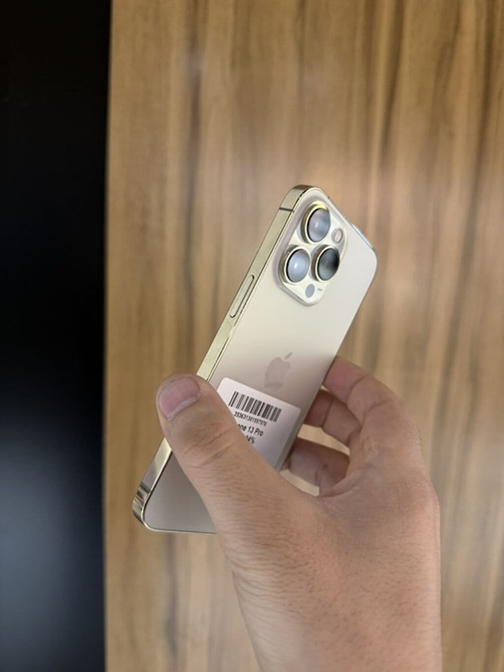 IPhone 13 Pro, Б/у, 256 ГБ, Золотой, Защитное стекло, Чехол, 94 % 5 из 5