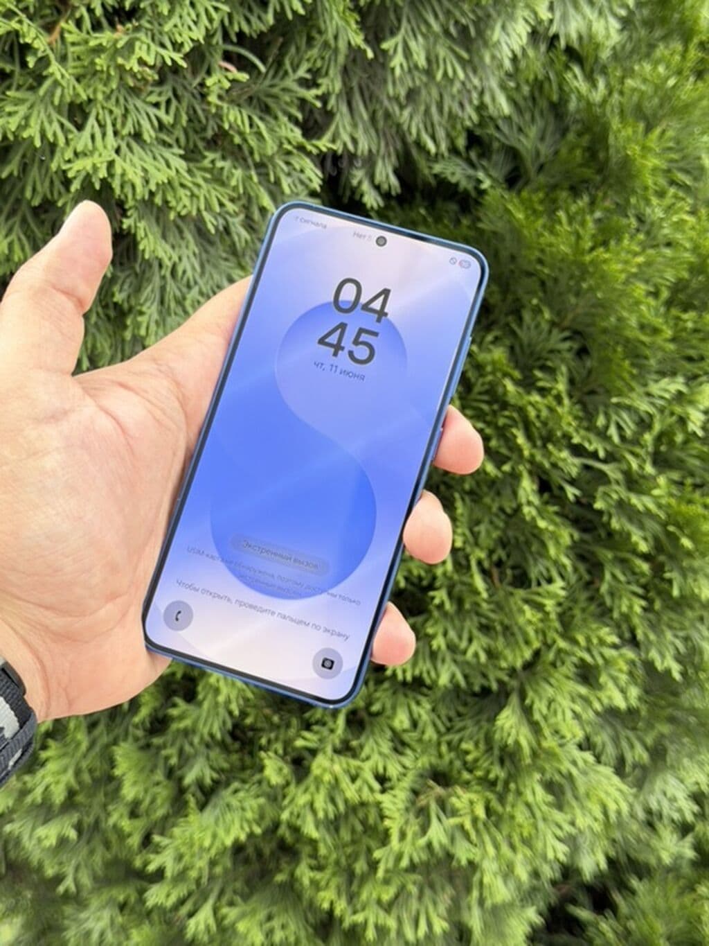 Samsung Galaxy S25, Б/у, 256 ГБ, цвет - Синий, В рассрочку 2 из 4